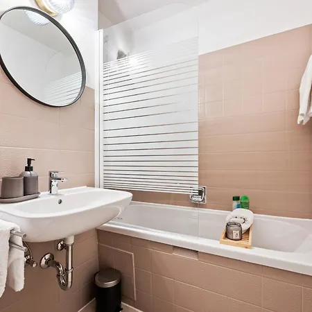 Idyl Kostenloser Privat-Parkplatz Wifi Smarttv Balkon Ludwigsburg Exterior photo